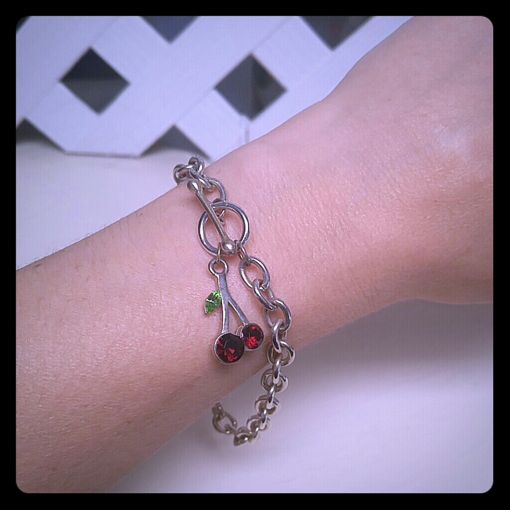 💀 4 for $20-Cherry Pendant Toggle Bracelet